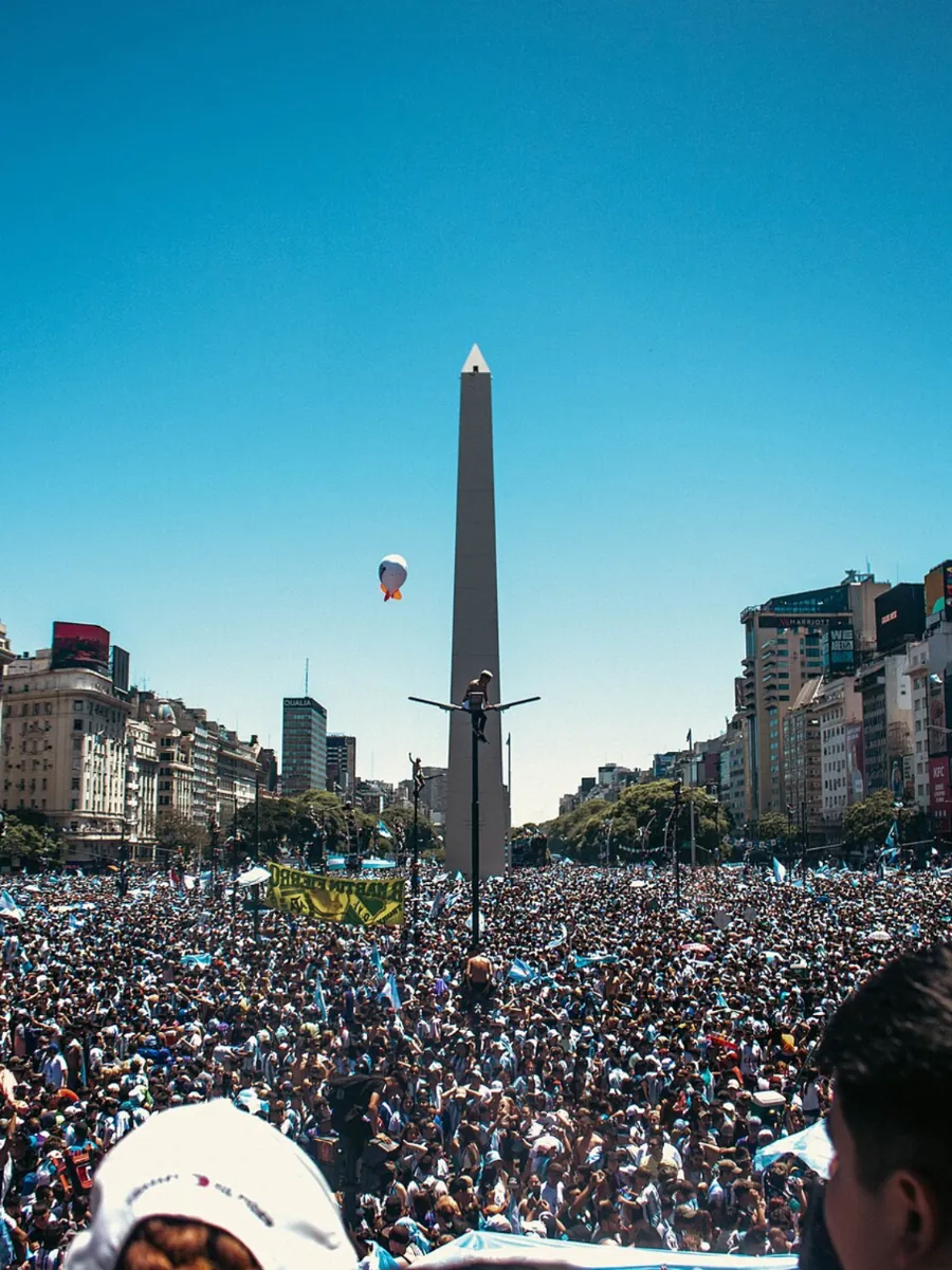 Am 20. Dezember 2022 am Obelisco, beim Empfang der Weltmeister